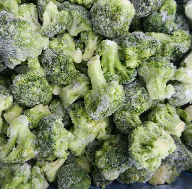 Азбука вкуса брокколи замороженная. Капуста брокколи 1кг. Замороженные брокколи кусочки. Заморозка овощей, брокколи. Брокколи свежемороженая.