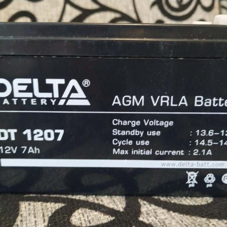 Аккумуляторная батарея 7 ач delta. Аккумулятор Delta 12v 7ah. Аккумулятор Дельта 12в 7ач. АКБ 12 В Delta для сигнализаций.