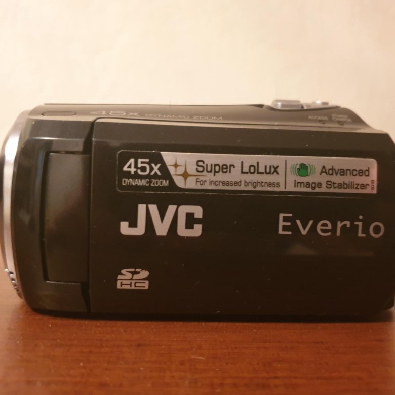 Видеокамера JVC Everio. Камера JVC Hybrid Everio как заряжать.
