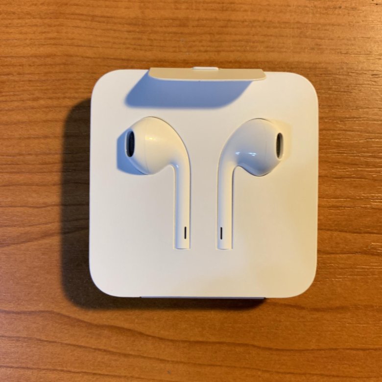 Earpods lightning купить. Наушники Apple XR. Наушники на айфон хр. Наушники на айфон XR. Наушники для айфона XR проводные.