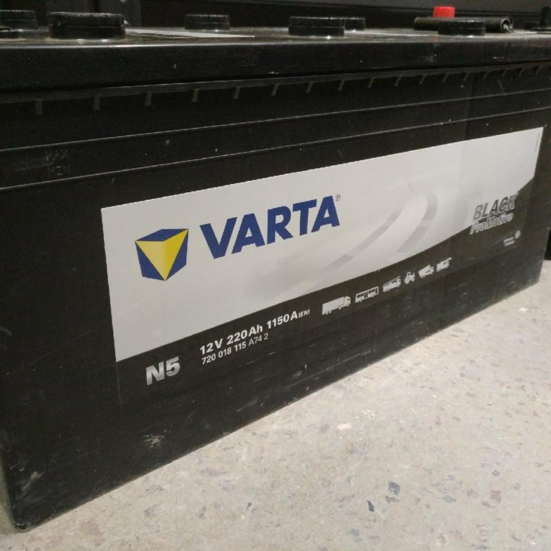 АКБ Varta 220. Варта 220 а/ч. Аккумулятор 24 вольта 220 варта. Varta 1500 а 2 в батарея.