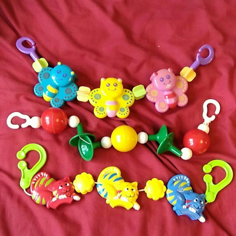 Деревянная растяжка на коляску. Растяжка на коляску/кроватку «медвежата», 3 игрушки, р-р 35-45. Растяжка на коляску для новорожденных. Растяжка на коляску кроватку. Растяжка на коляску.