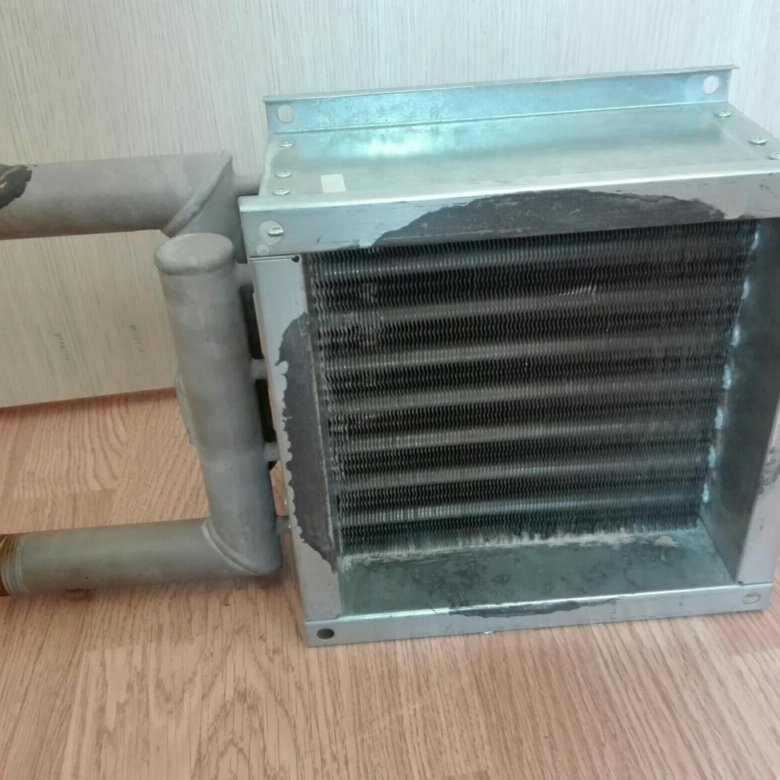 Приточный обогрев. Водяной нагреватель WHC 150*150-2. Калорифер водяной для приточной вентиляции. Нагреватель водяной для круглых и квадратных каналов. Блок приточки воздуха с подогревом.