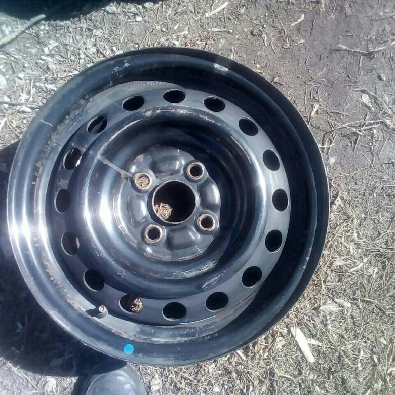 синие штамповки. штампованные диски новосибирск. шкода актавия штампы 15 цена. штампы 4 100 r13. 3.