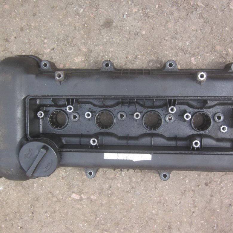 Клапанная крышка солярис. Hyundai/Kia 22410-2b000. 22410-2b000. Клапанная крышка g4fc. Клапанная крышка Киа Рио 4 1.6.