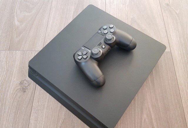 Sony playstation 4 fat 1tb. Sony playstation 4 slim 1tb. 00 ps4. Sony playstation 4 slim и fat. Плейстейшен 10.