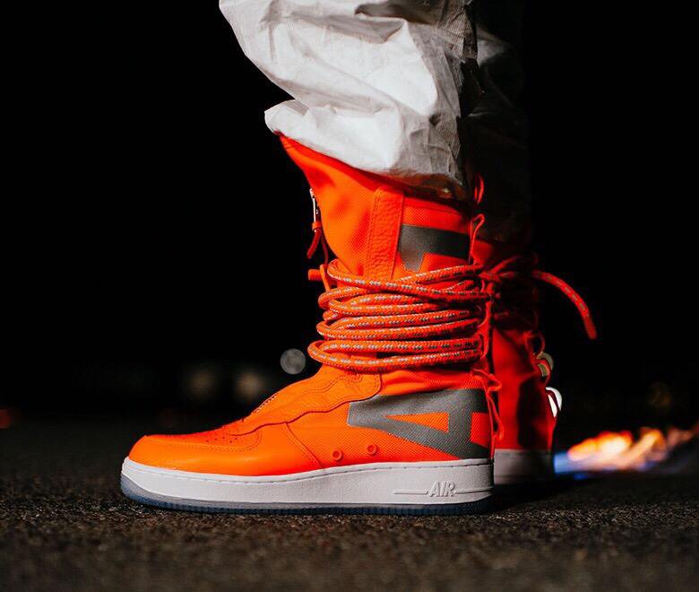 Nike SF Air Force 1 High Boot Total Orange 4 000 27 2019