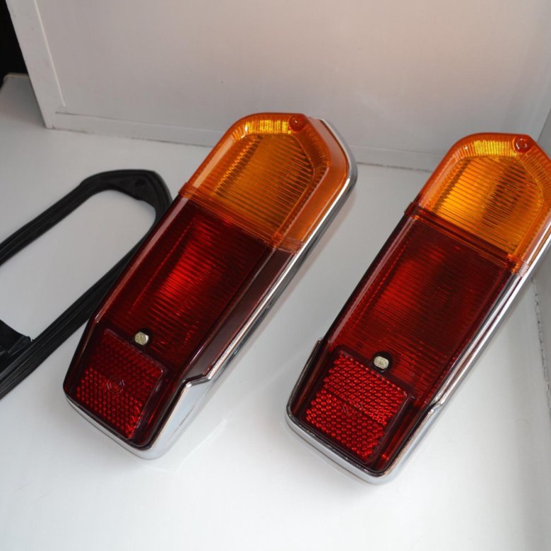 фонарь заднего хода ваз 2102. фонари ваз 2102. задние фонари ваз 2102. поворотник ваз 2102. стекло заднего фонаря ваз 2102.