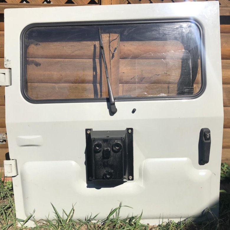 Верхняя рамка задней двери уаз 469. Обивка дверей уаз 3151. 5 дверь уаз хантер. Дверь хантер. Дверь задка уаз хантер.