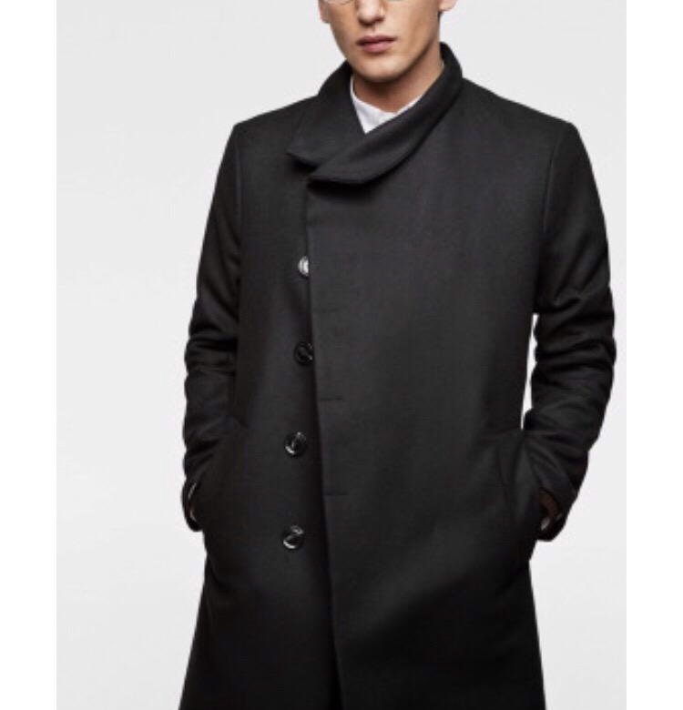 Мужское пальто казань. Zara SRPLS мужское пальто. Пальто мужское Zara tessuti. Zara мужское пальто стойка. Zara man пальто.