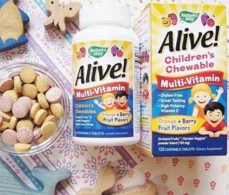 Chewable vitamin. Витамины Alive Kids Chewable. Детские витамины Алив. Мультивитамины для детей. Витамины children's Multivitamin.