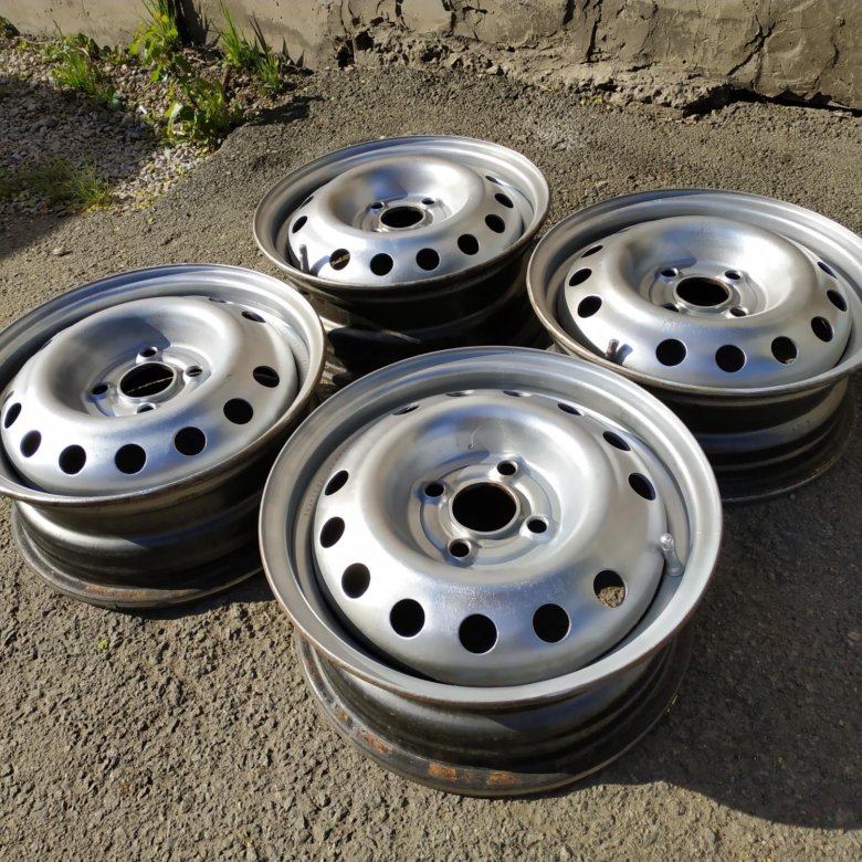 Штампы р15 4х100. Бу диски р14. Диск литой ваз r14. Штампы 14 на ваз. Штамповка 14 радиус.