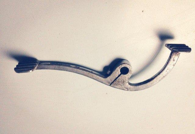 Заводная лапка на иж. Иж планета 4 ножка кикстартера. Лапка тормоза иж 56. Лапка тормоза иж планета 5. Лапка иж.