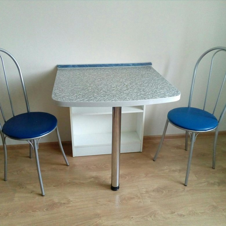 Стол кухонный гомель. Кухонный стол и 2 стула. Стол кухонный маленький и два стула. Стол кухонный 75х50. Кухонный стол с табуретками синяя волна.