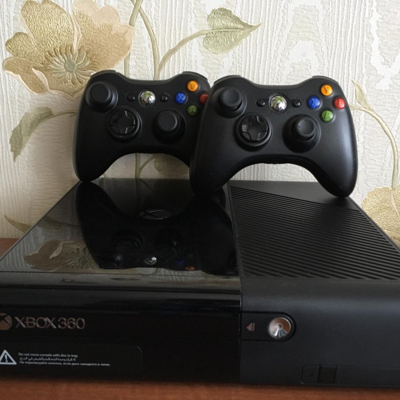 Xbox 360 slim игры. Игровая приставка xbox 360 s. Xbox 360 slim. Xbox 360 slim freeboot. Xbox one freeboot.