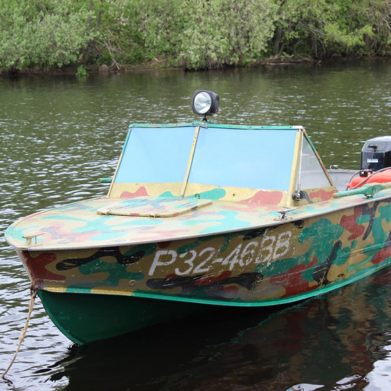 Катер череповец. Катер сф 570. Афалина 330. Афалина лодки череповец. Лодка прогресс.