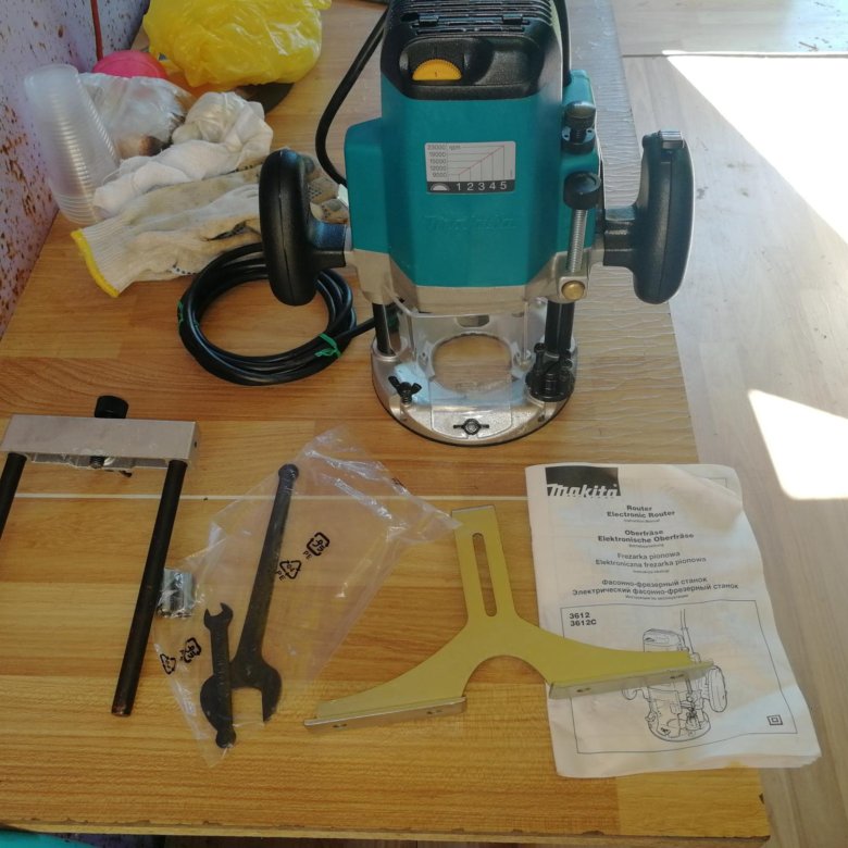 Makita 3612c установка в стол