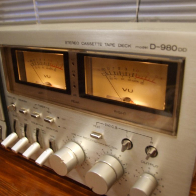 Hitachi d-2200m. Дека lo d. Hitachi d-90s. Двухкассетная дека хитачи d-w9. Дека lo d.