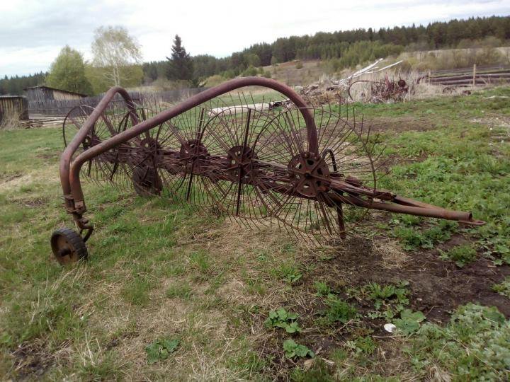 Грабли ворошилки старого образца