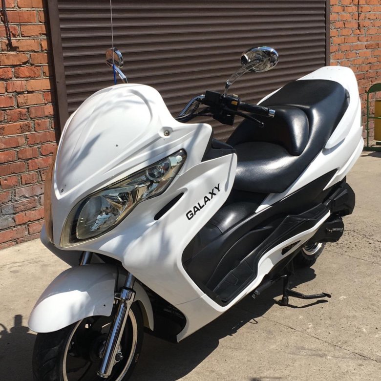 Suzuki Burgman 2019