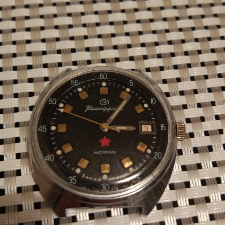 Кемерово авито часы. Часы советские на авито. Черные настольные часы СССР Самара. Авито часы. Авито часы Арзамас.