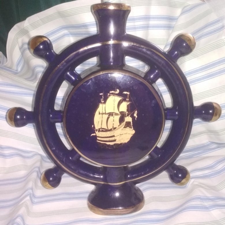 бутылка руль. бутылка руль. пьяный водитель. пьяный за рулем. бутылка руль.