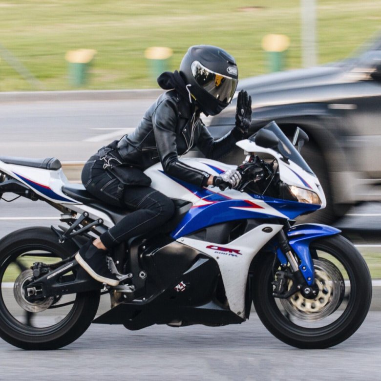 Yamaha r6 CBR 600rr