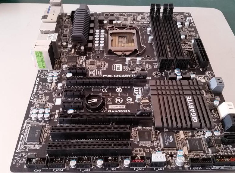 материнская плата z68x-ud3h-b3 gigabyte. Ud3h b3. Gigabyte ga-z77x-ud3h. Ud3h b3. Ud3h b3.