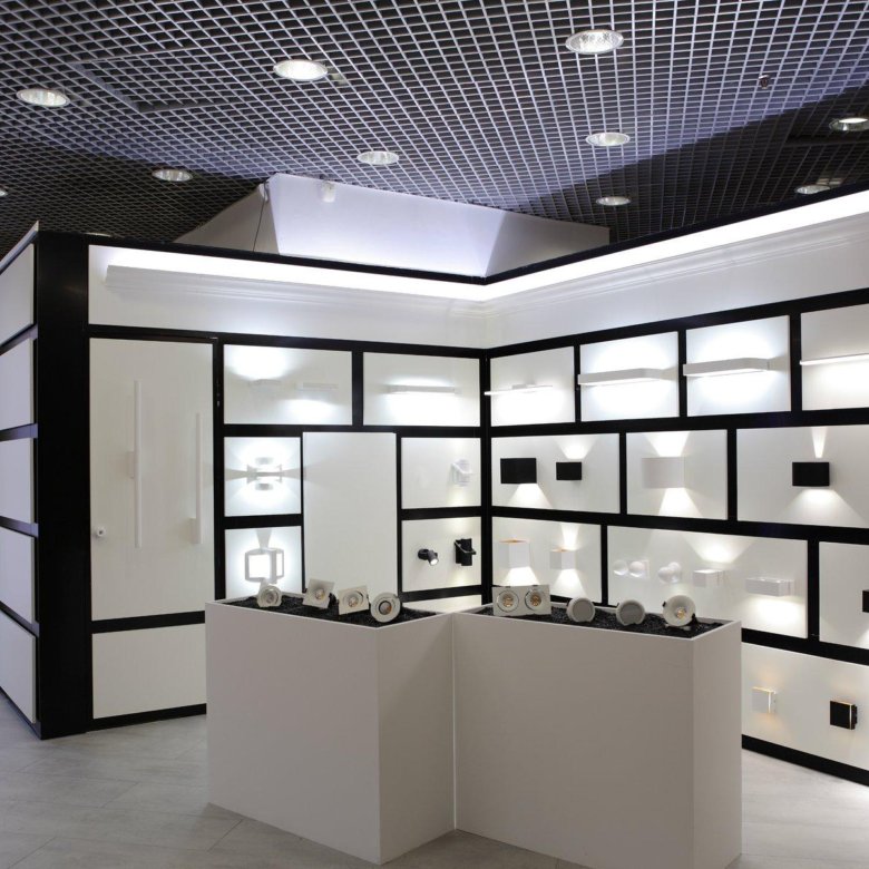 Торгово выставочное оборудование. Салон мебели. Торгово-выставочный центр москва. Интерьер магазина. Мебельная фурнитура для стеллажей.