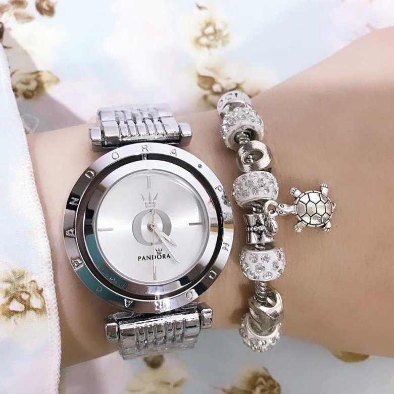 Часы с браслетом пандора