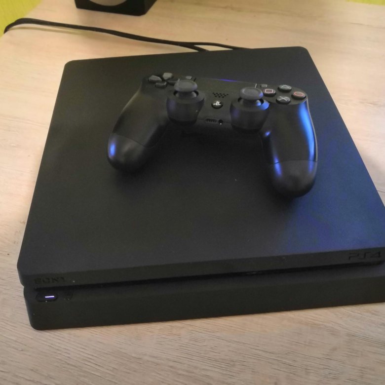 Ps4 slim 1 tb фото