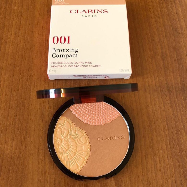 Bronzing compact. Clarins ever Bronze Compact Powder. Clarins Bronzing Compact. Бронзер Clarins 2022. Бронзер кларанс лимитка.