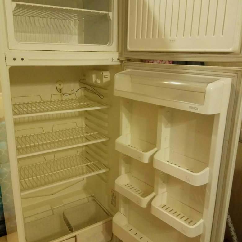 Куплю холодильник б у спб. Холодильник б/у. СПБ холодильник б/у. Холодильник бу в Шахтах. Холодильник бу на авито отдам даром.