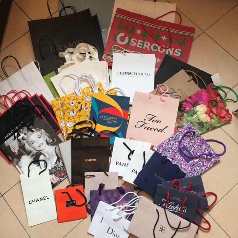 Брендовые пакеты – купить в Москве, цена 50 руб., дата размещения: 17. ...