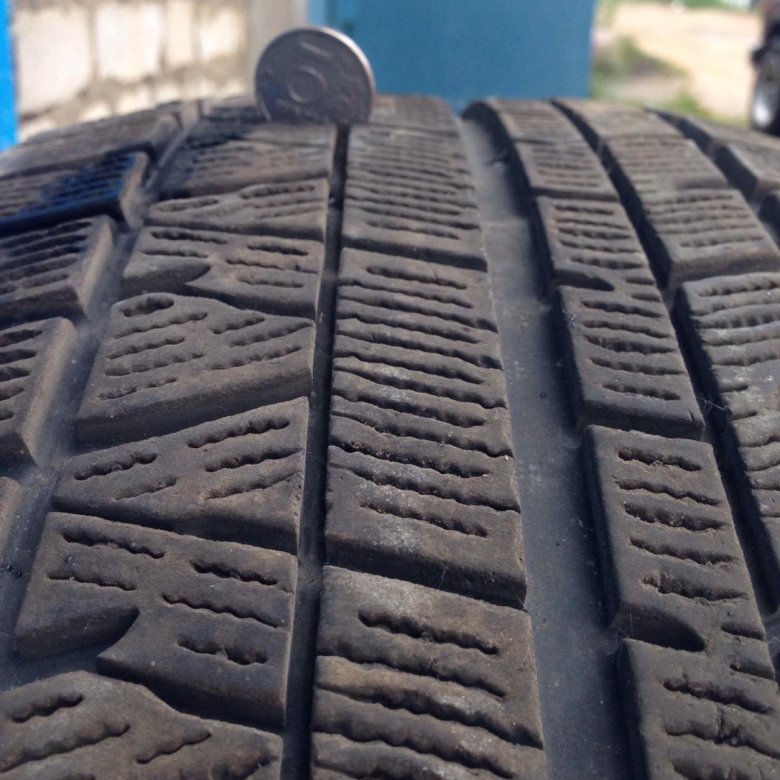 Зимние шины r17 michelin. Резина Roadstone липучка r16. Мишлен резина зима r17 Nitto. Мишлен липучка 18 радиус. Резина липучка на 17 255х55.