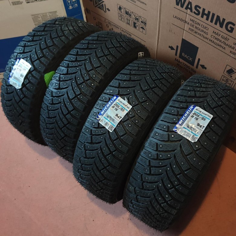 Мишлен ice north 4 r16. Шины Michelin x-Ice North 4. 205 55 16 Michelin x-Ice North 4. Michelin x-Ice North 4 215/65 r16. Michelin x-Ice North 205-55-16.