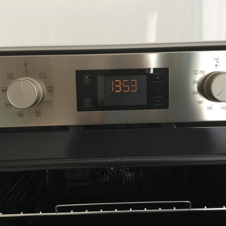 Духовой шкаф HOTPOINT ARISTON model: FA3540HIXHA – купить в Москве, цена 9  500 руб., продано 10 июля 2019 – Плиты и духовые шкафы