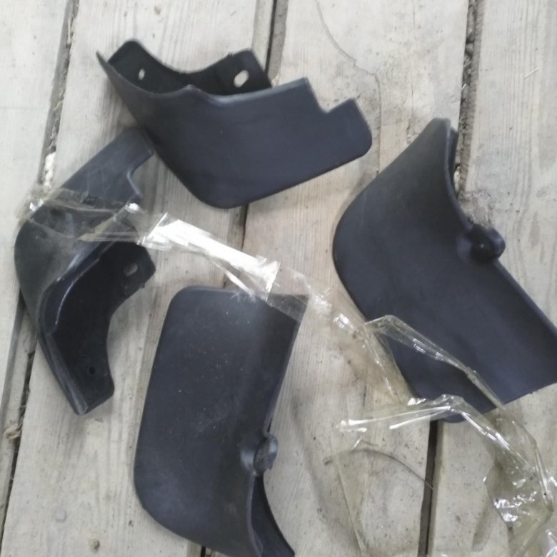 Брызговики ипсум 21. Брызговики на ипсум 10 кузов. Брызговик ипсум 10 тойота. Брызговики для toyota prius 20. Брызговики ипсум.