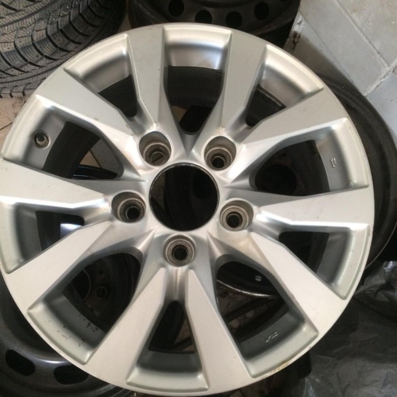 диски крузер 200 r18. диски toyota land cruiser 200 r18 оригинал. диск колесный тойота ленд крузер 200. диски r20 для toyota land cruiser 200. Toyota land cruiser 200 черные диски r20.