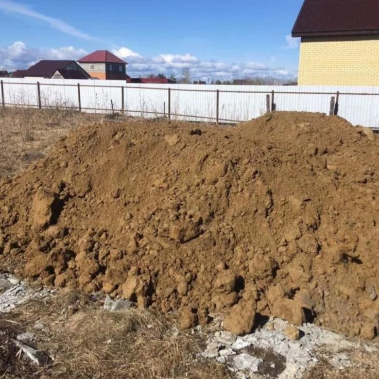 Грунт доставка нижний новгород. Котлованный грунт. Грунт планировочный. Грунт на отсыпку. Суглинок для отсыпки участка.