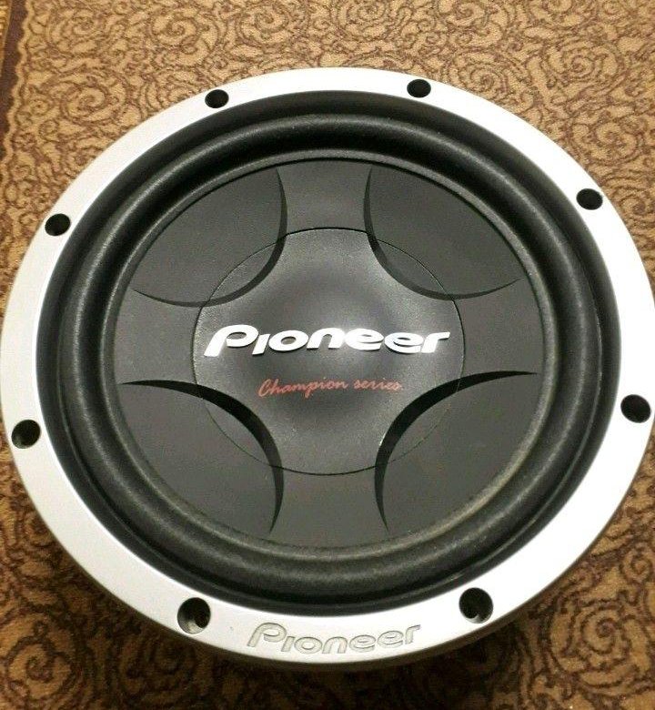 Сабвуферы воронеж. Сабвуфер Pioneer Champion Series 12. Pioneer 12 900 Watt. Сабвуфер Пионер TS-W. Pioneer Champion колонки.