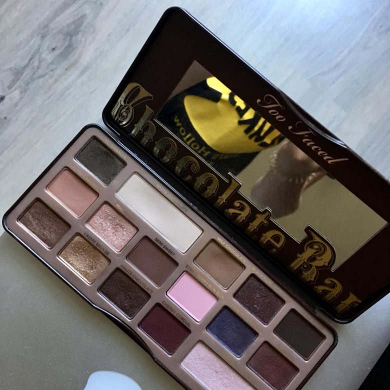 Too faced Chocolate Bar Gold