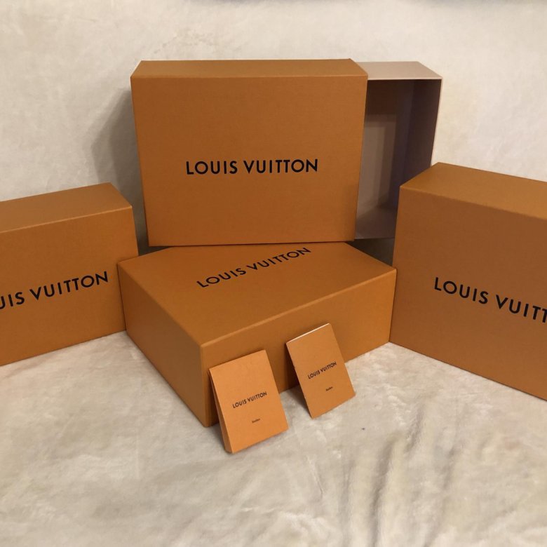 Коробки 2019. Коробки Louis Vuitton оригинал. Коробки Луи Виттон оригинал. Коробка Луи витон оригинал. Оригинальная коробка Луи Виттон.