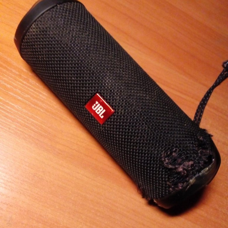 Разбитая колонка. JBL Flip 1. JBL Flip 5 сломанная. JBL Flip 4 сломанный динамик. JBL Flip 8.