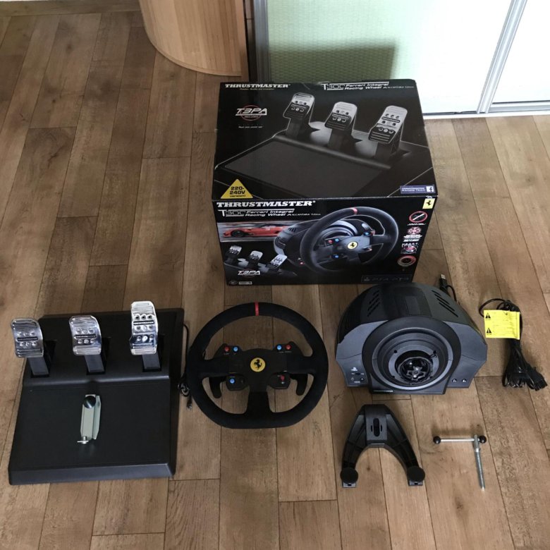 Thrustmaster t300 ferrari integral racing wheel. Thrustmaster t300 Ferrari integral Racing Wheel Alcantara Edition. Руль Thrustmaster t300 Alcantara Edition. T300 Ferrari integral Racing Wheel Alcantara Edition коробка. Трансмастер т300 алькантара эдишн.