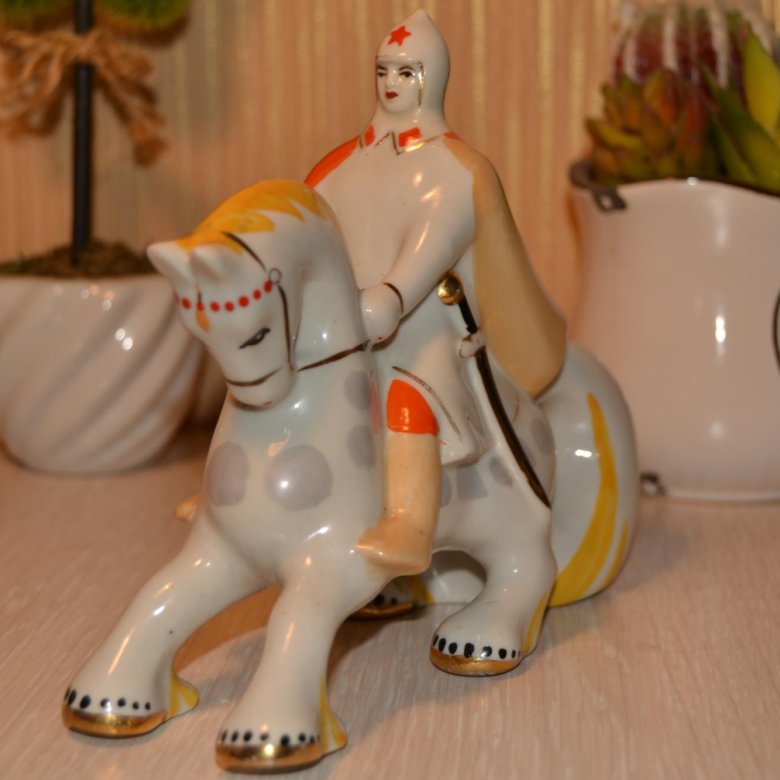 статуэтка ссср позолота. статуэтка фарфоровая буденовец. статуэтка буденовец. статуэтка буденовец ссср. статуэтка буденовец.