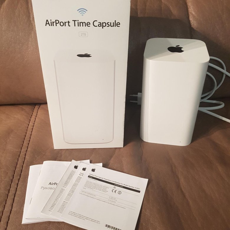 Time capsule. Apple Airport time Capsule 2tb. Airport time Capsule (7‑го поколения). Айрпорт тайм капсул. Роутер Apple Airport time Capsule в рабочем состоянии.