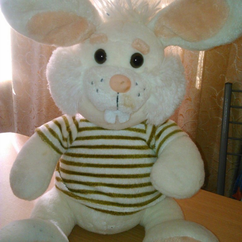 Заяц сказочник zsk01m. Мягкие игрушки сказочники для детей. Заяц рассказчик. Заяц рассказчик. Заяц рассказывает сказки игрушка.