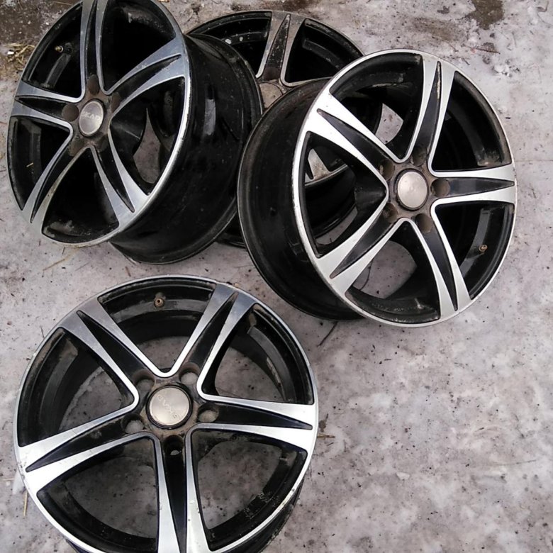 Бу литые. R15 5x108. Литые диски r15 5x108. Литье 5 108 r15. Диск литой r15 5×108.