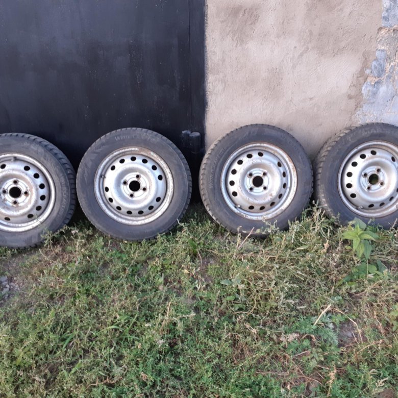 2 колеса зимних резины 175 на 65 р 14 и 2 штампованных диска р 14 на daewoo nexia. Резина нексия. Летняя резина на дэу нексия r14. Штампы на нексию r13. Резина летняя от нексии 14.